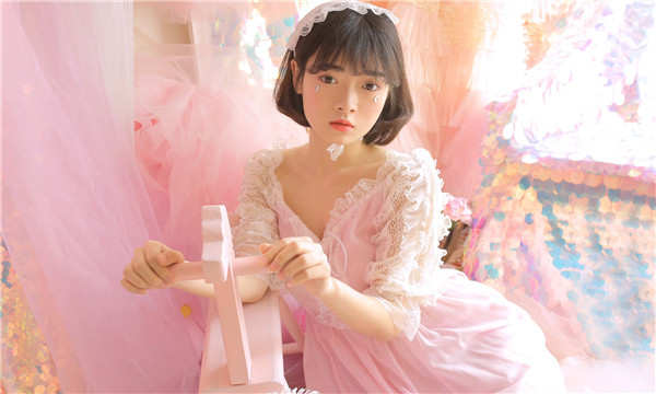 松原供卵试管代怀生子多少钱？这一直是很多不孕不育家庭关注的话题。在中国，不孕不育的发生率越来越高，根据《中国不孕不育现状调研报告》显示，育龄夫妇的不孕不育率从20年前的3%增长至现在的12.5%-18.2%，患者人数高达6000万以上。在这样的背景下，许多家庭通过供卵试管来实现自己的生育梦想。那么，供卵试管代怀生子的费用到底是多少呢？